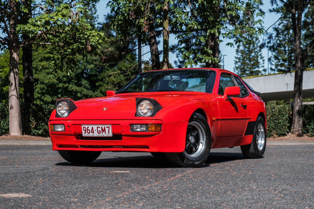 1984 PORSCHE 944 2.5