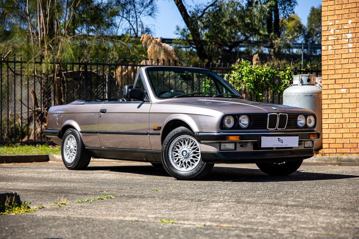 1988 BMW (E30) 320i Convertible