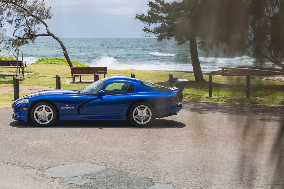 1997 Dodge Viper GTS