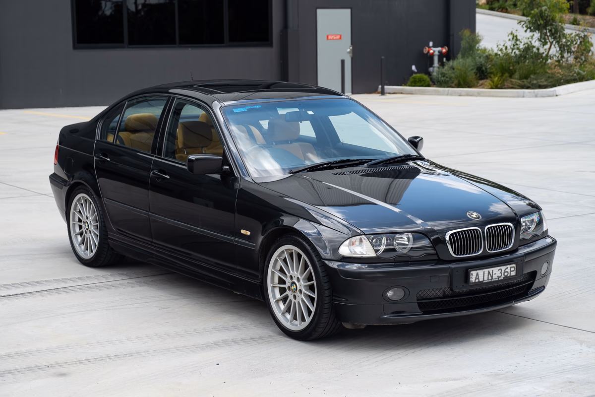 E46 cover