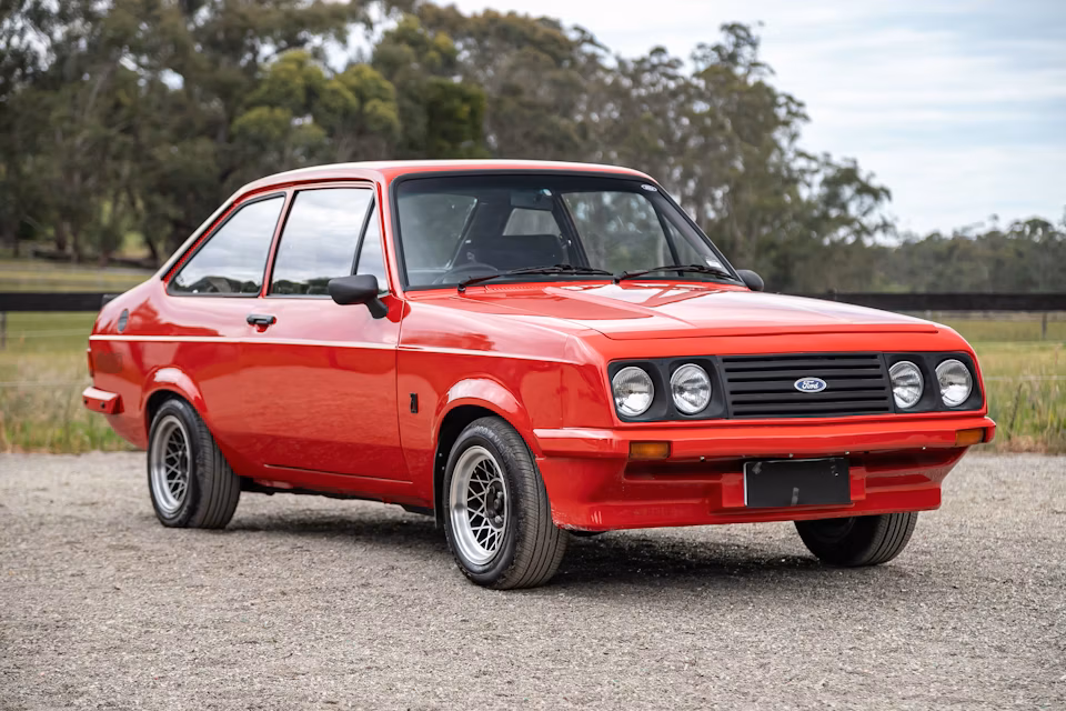 Ford Escort MK2 RS2000 cover