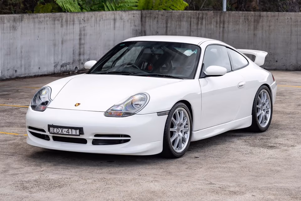 Porsche 911 996.1 GT3 cover