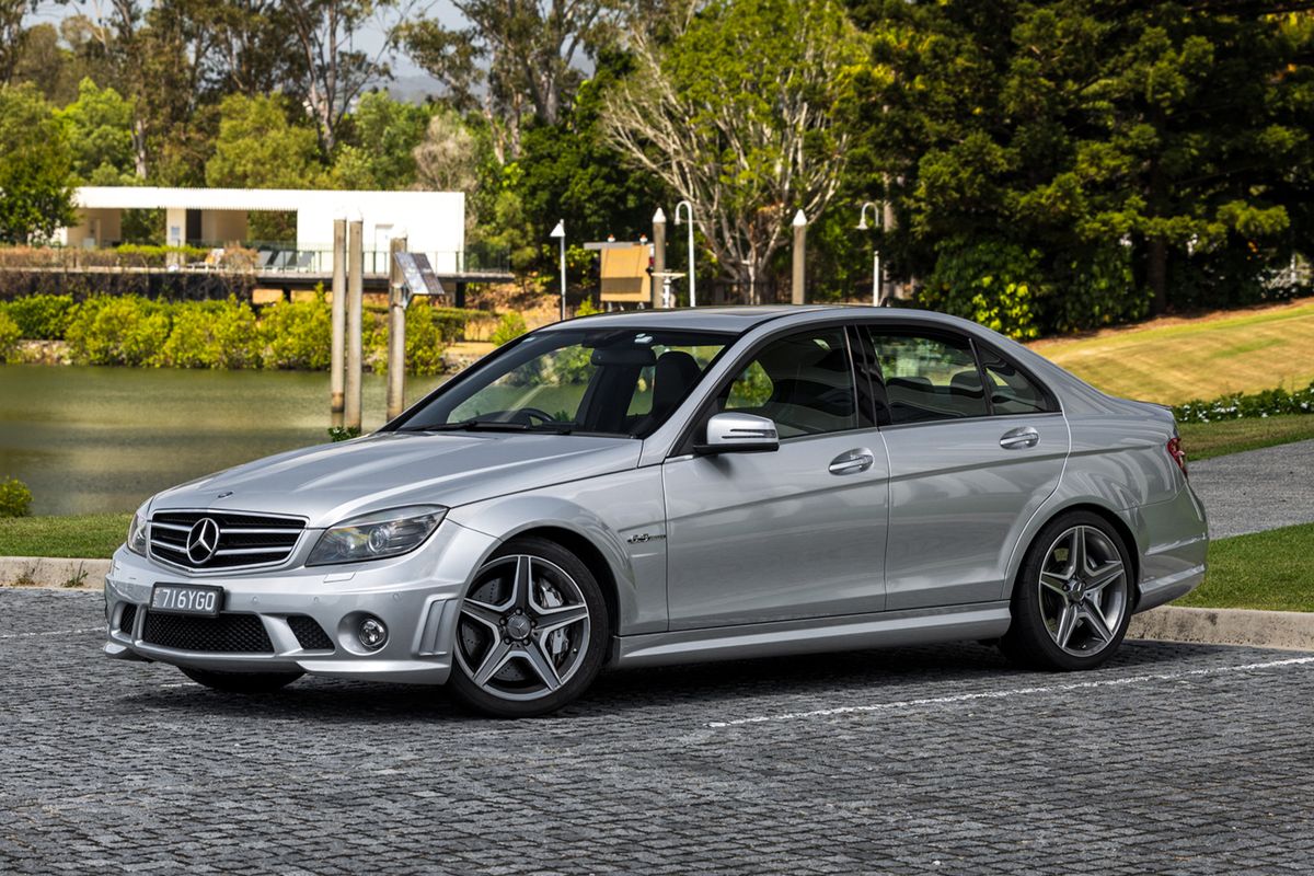 2011 Mercedes-Benz (W204) C63 AMG