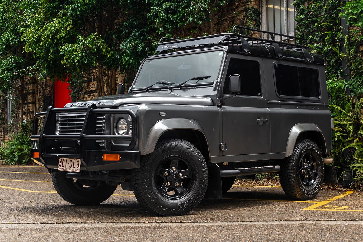2015 Land Rover Defender 90