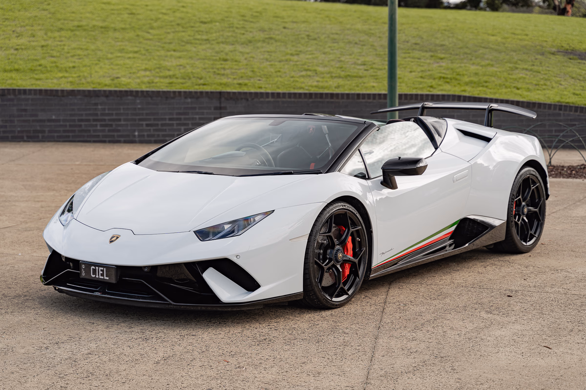 Lamborghini Huracan Performante cover
