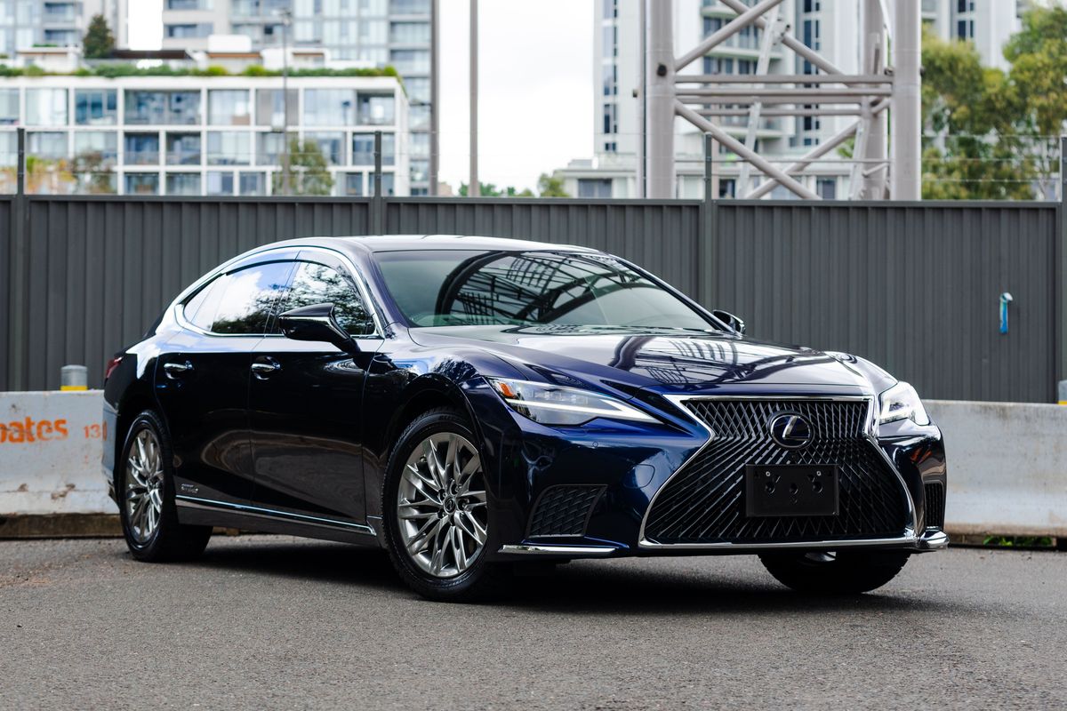 2022 Lexus LS500h F Sport