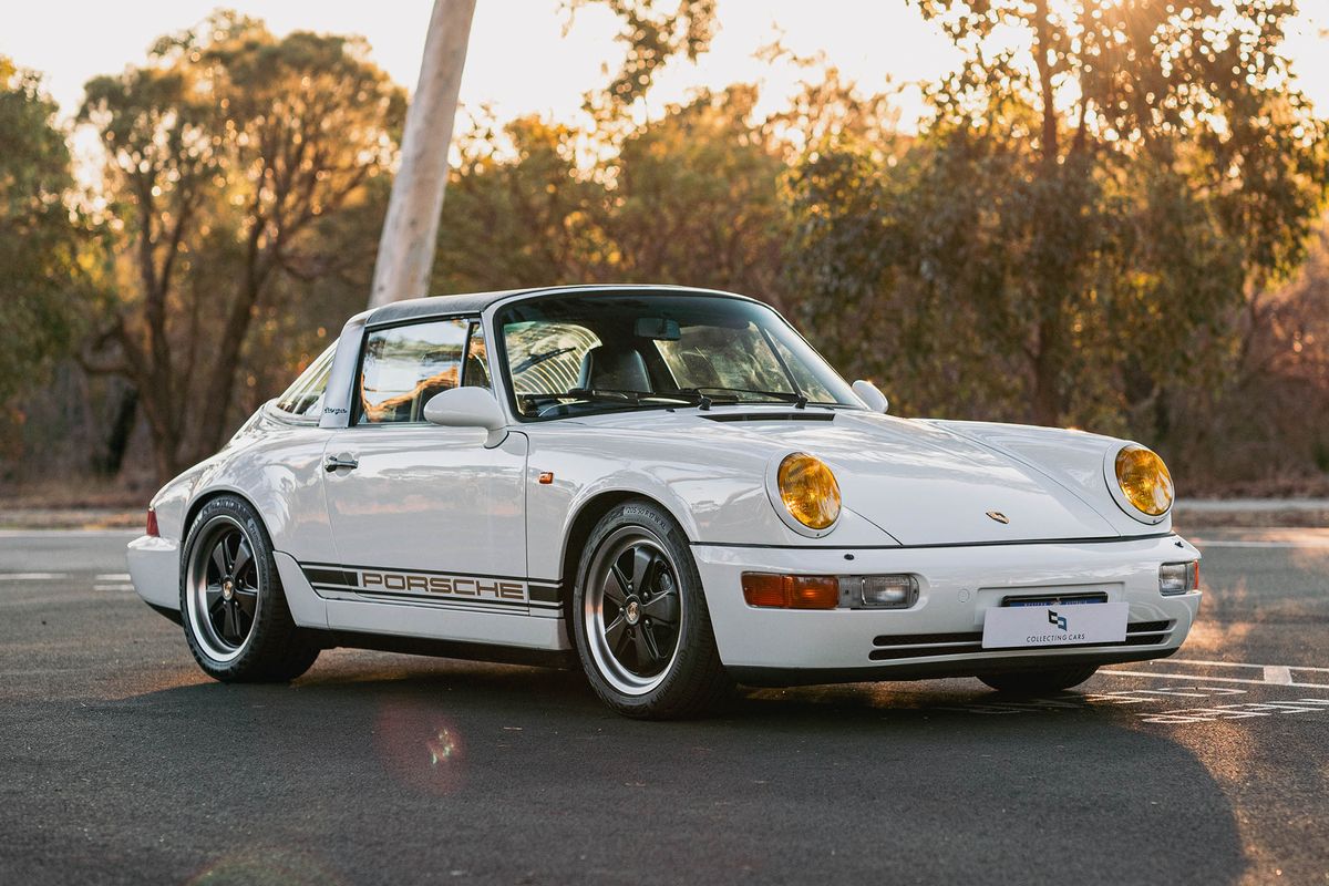 1991 Porsche 911 (964) Carrera 4 Targa