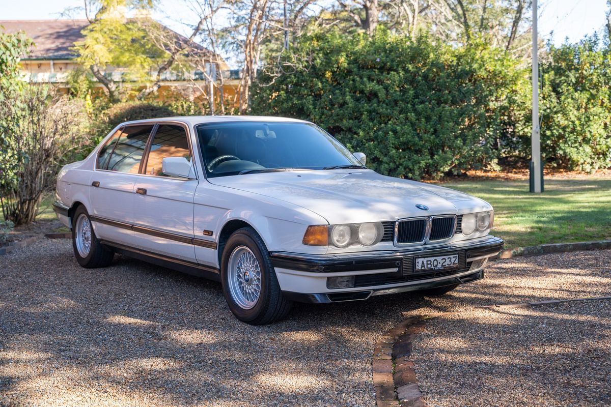 1993 BMW (E32) 740IL