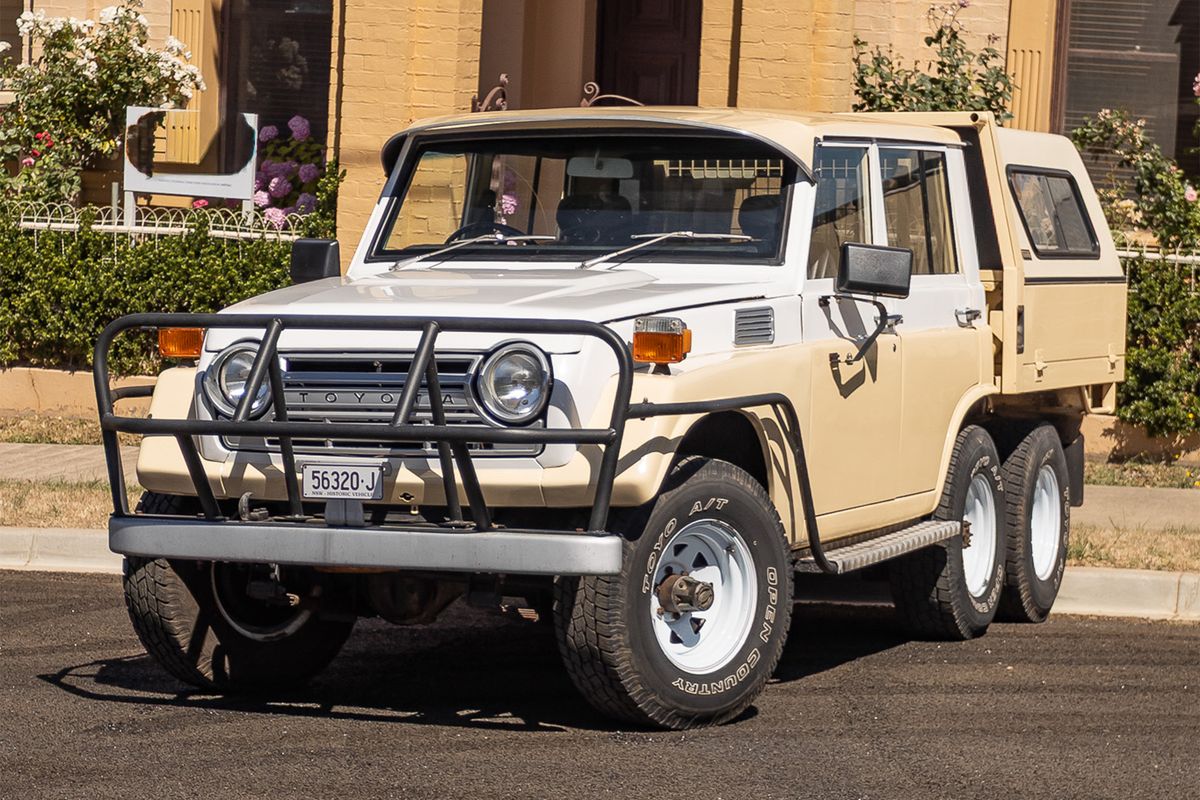 1977 Toyota Land Cruiser FJ55 6x6