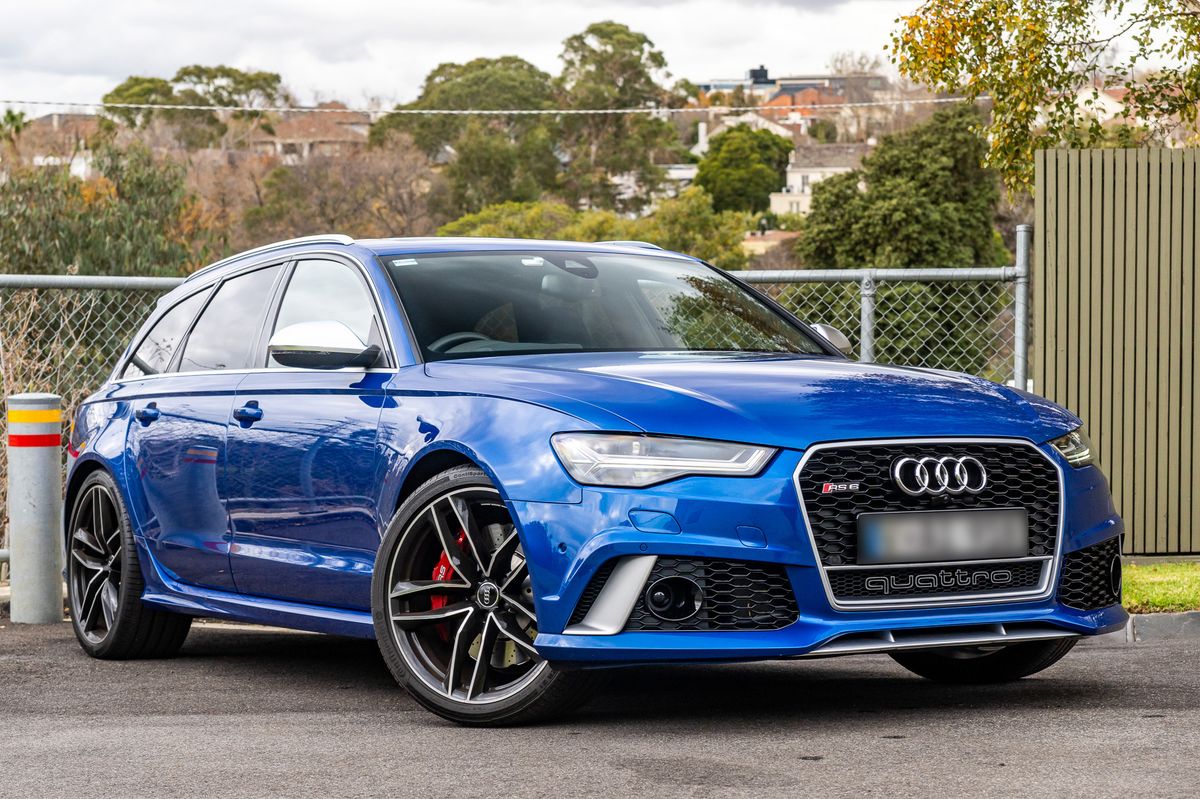 2015 Audi (C7) RS6 Avant - 12,802 Km