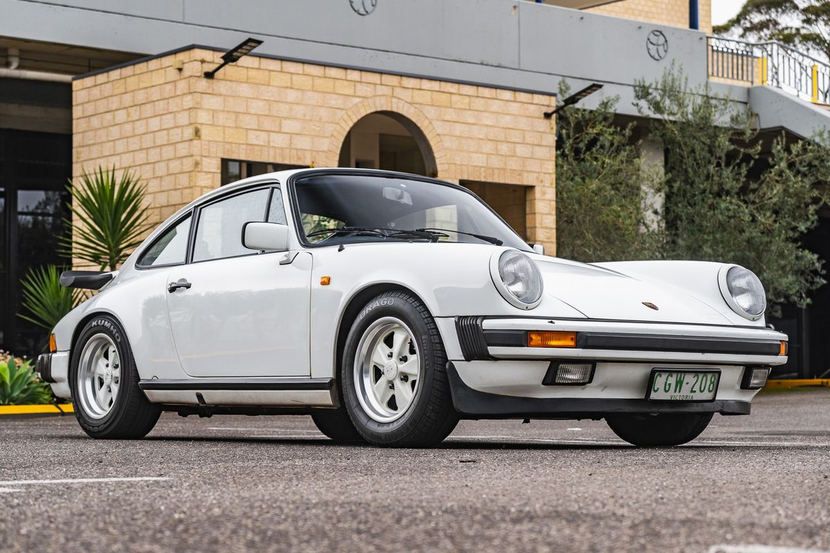 1984 Porsche 911 Carrera 3.2