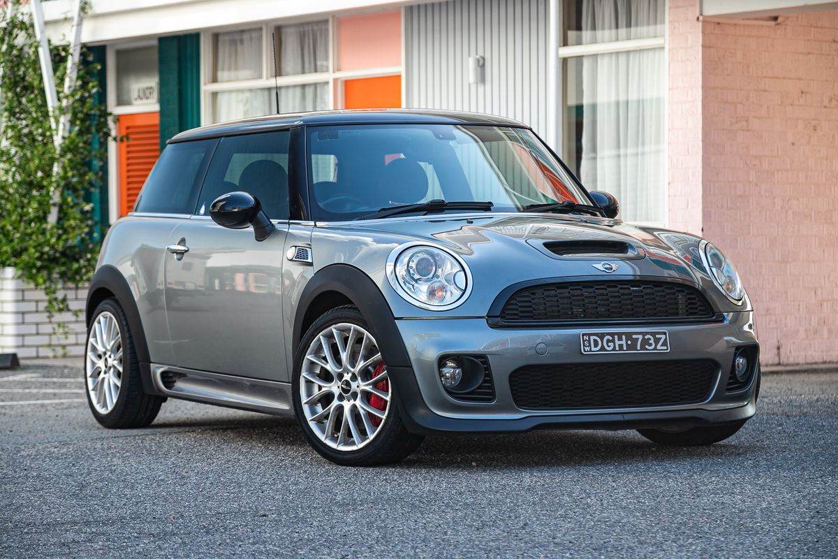 2009 MINI JOHN COOPER WORKS