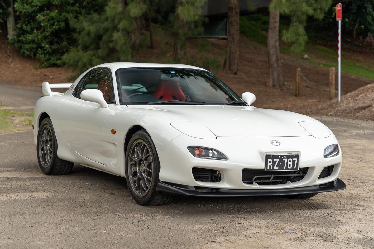 2000 MAZDA RX-7 SERIES 8 TYPE RZ 