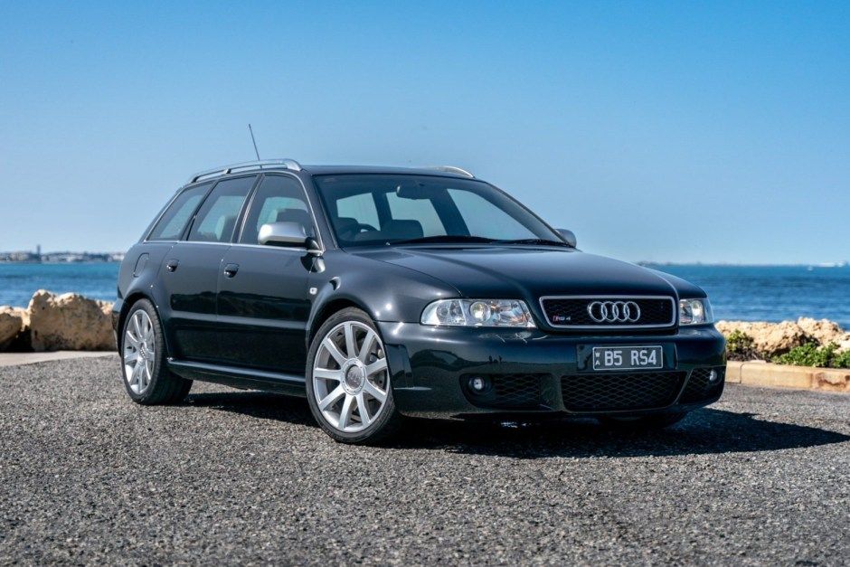 27k-Kilometer 2001 Audi RS4 Avant