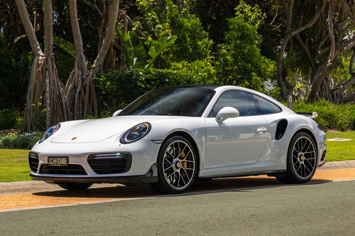 2017 Porsche 911 (991.2) Turbo S