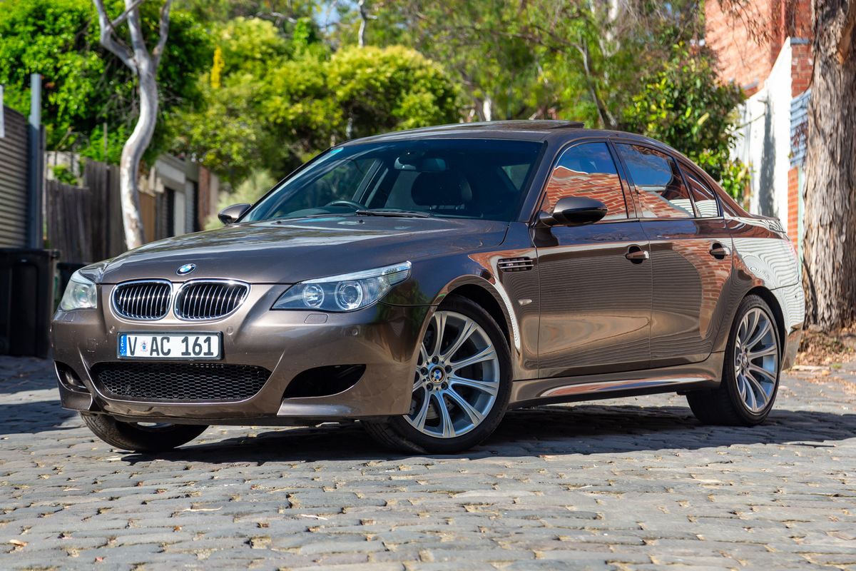2005 BMW (E60) M5