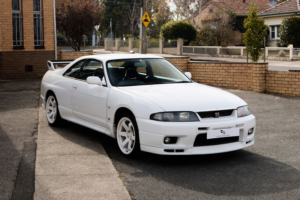 1995 Nissan Skyline (R33) GT-R