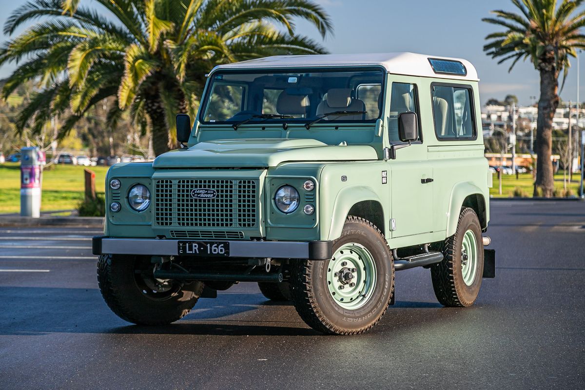 2015 Land Rover Defender 90 Heritage