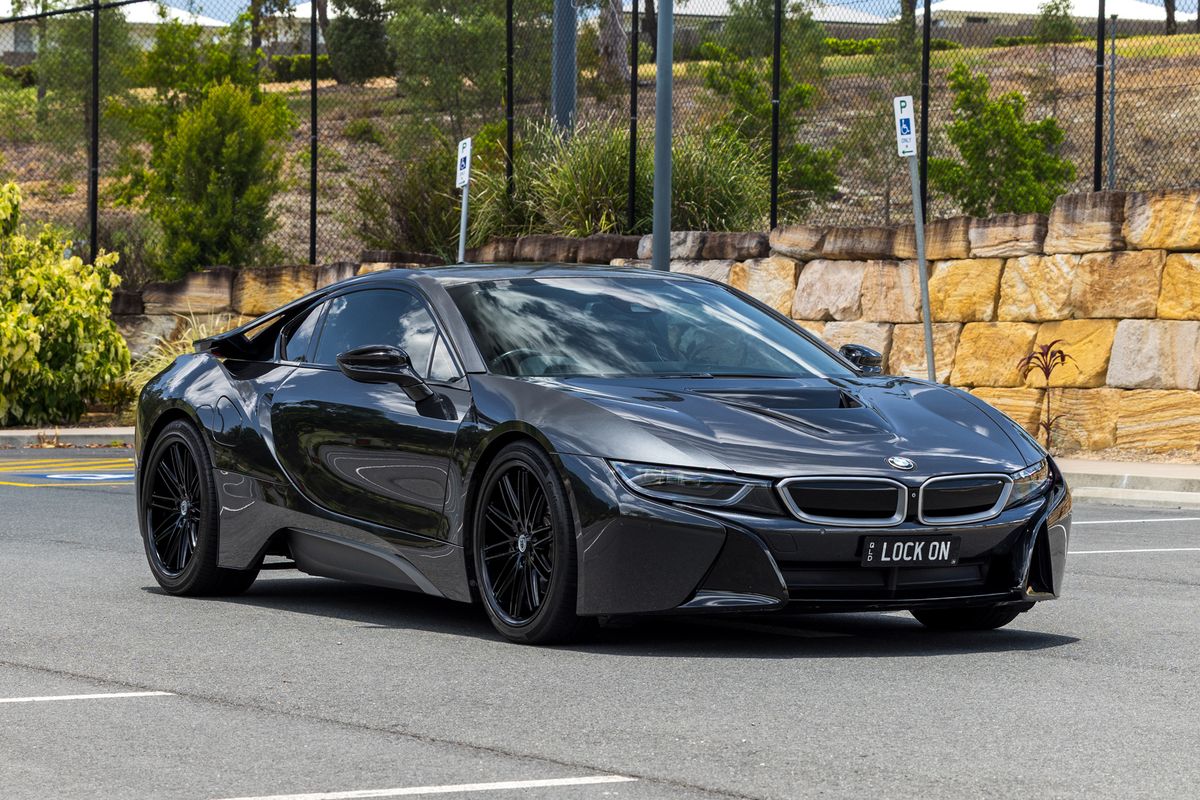 2016 BMW i8
