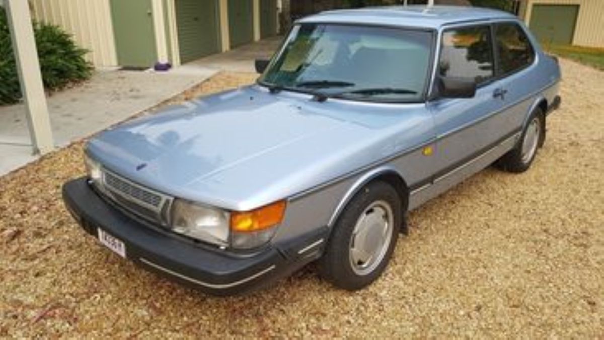 1986 SAAB 900 EMS