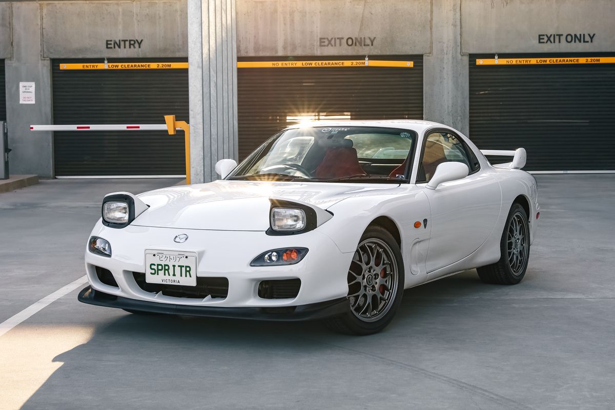 2002 MAZDA RX-7 SERIES 8 SPIRIT R - 18,635 KM