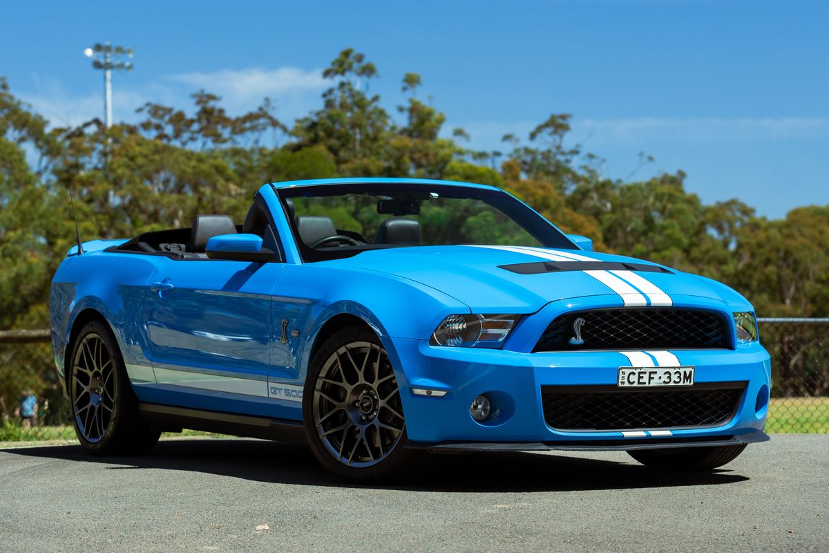 2011 Ford Shelby Mustang GT500 - Manual