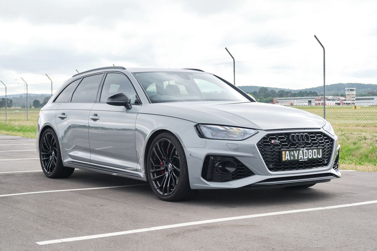 2020 AUDI (B9) RS4 AVANT