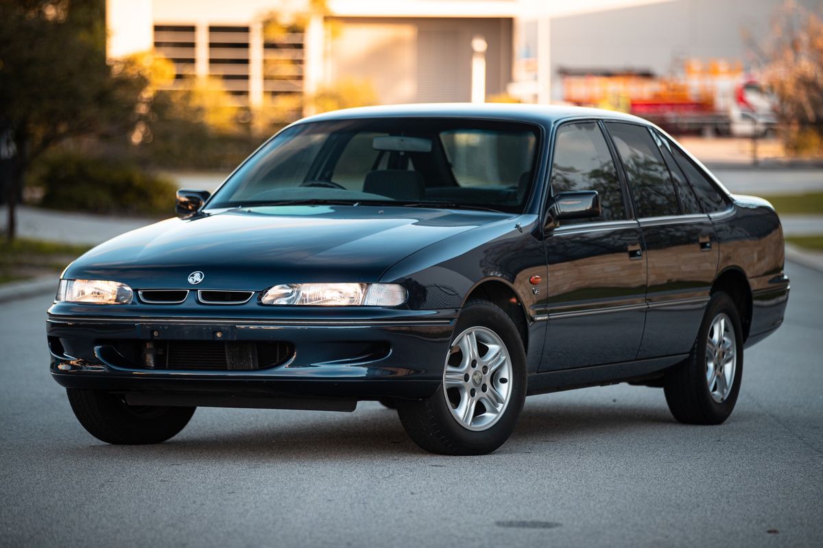 1997 HOLDEN COMMODORE ESTEEM - 25,401 KM