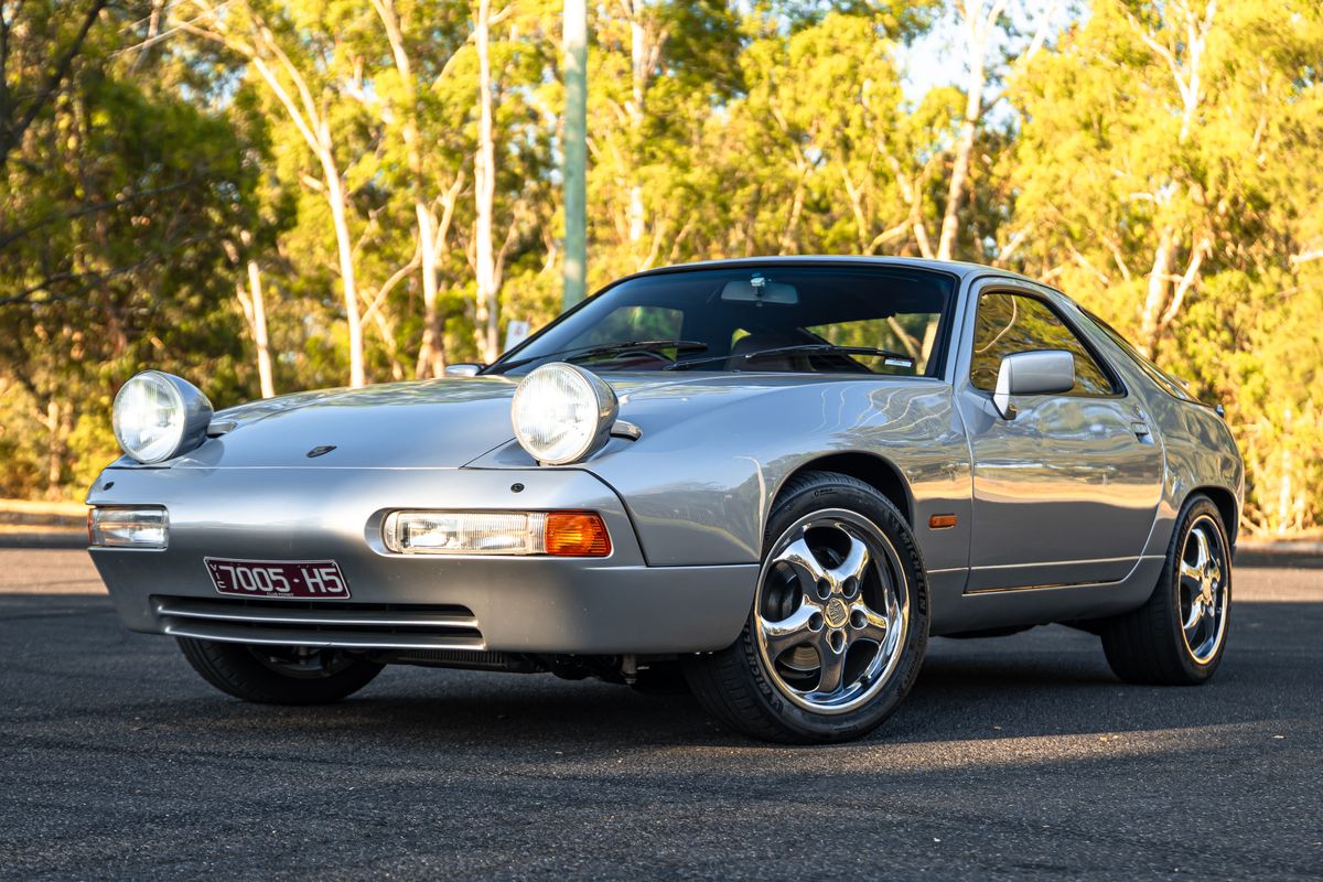 1978 Porsche 928 - 4.9L engine