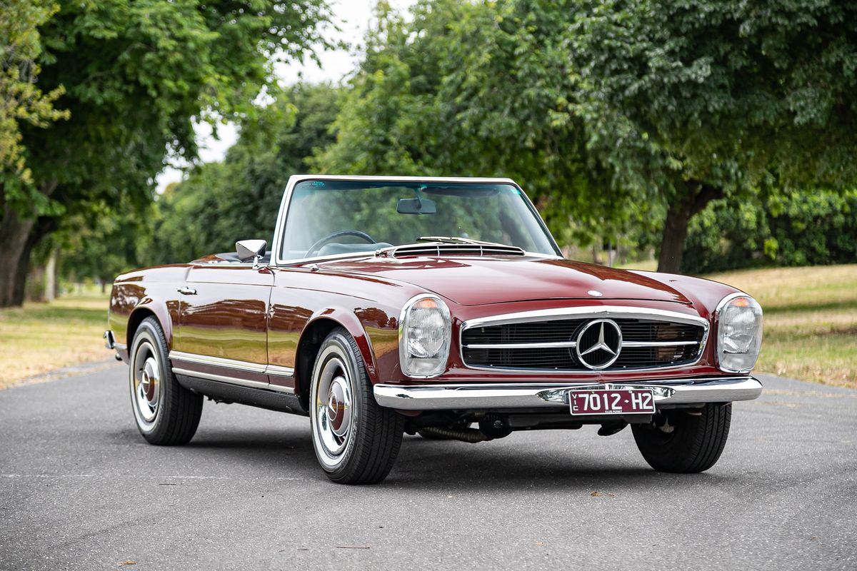 1967 Mercedes-Benz 250SL Pagoda