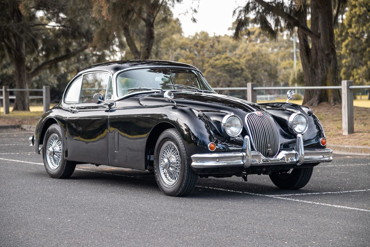 1957 JAGUAR XK150 COUPE