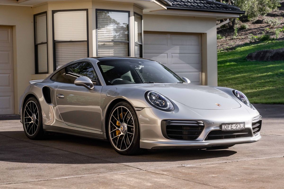 2016 Porsche 911 (991.2) Turbo S