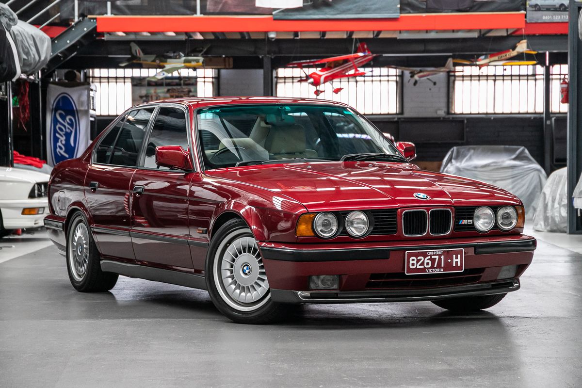 1990 BMW (E34) M5