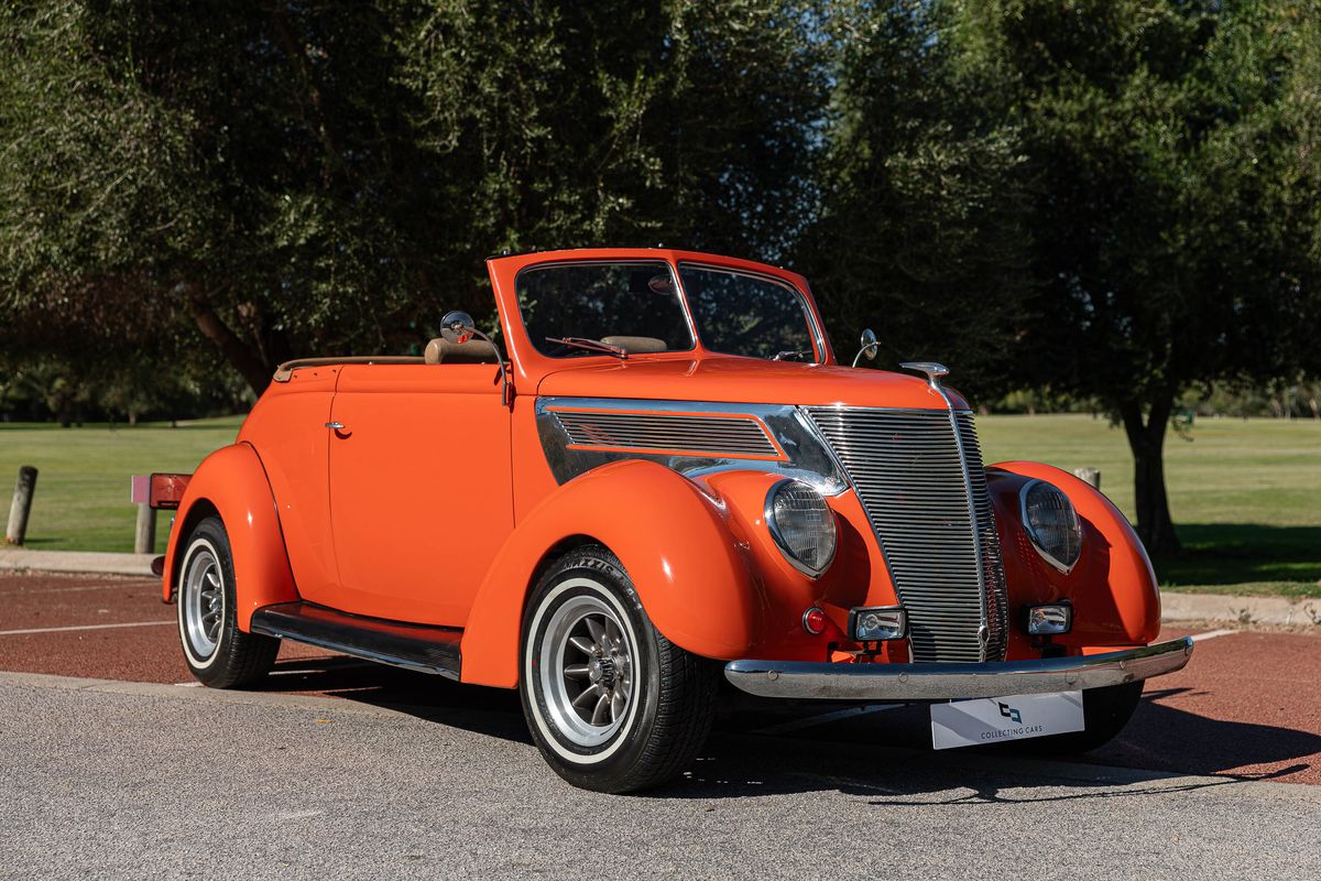 1937 Ford V8 Roadster