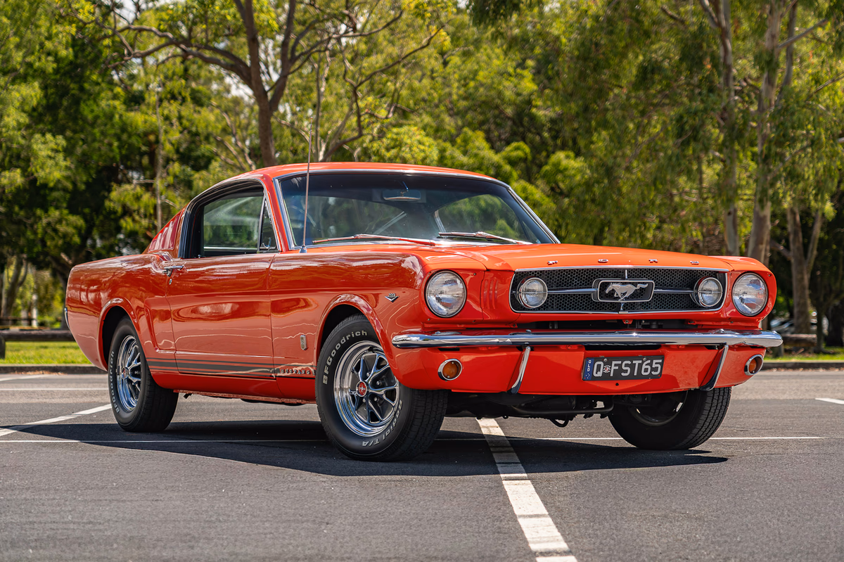 Ford Mustang Fastback cover