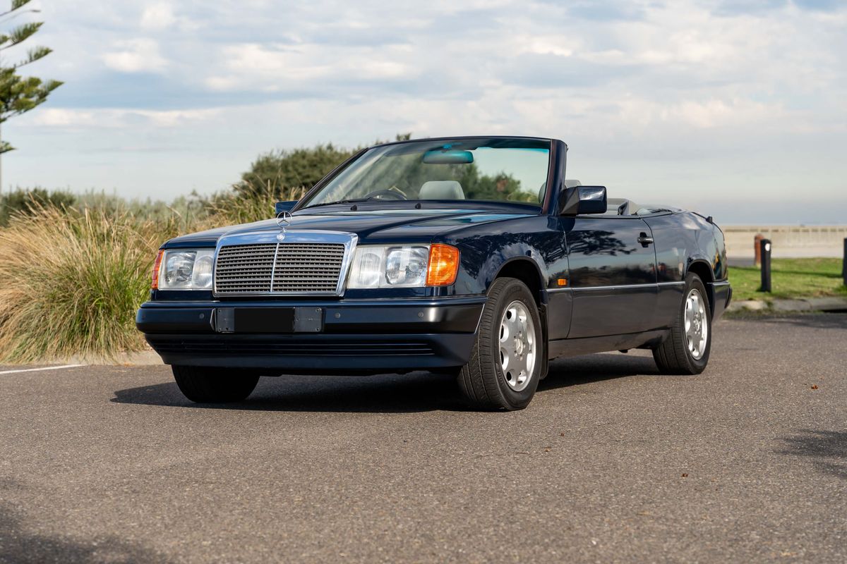 1993 Mercedes-Benz (W124) 320CE Convertible
