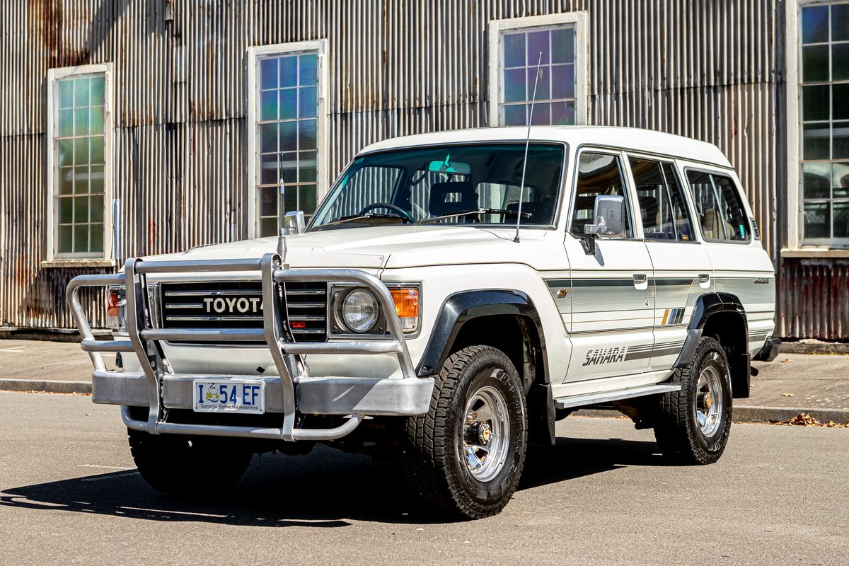 1987 TOYOTA FJ61 LANDCRUISER 'SAHARA'