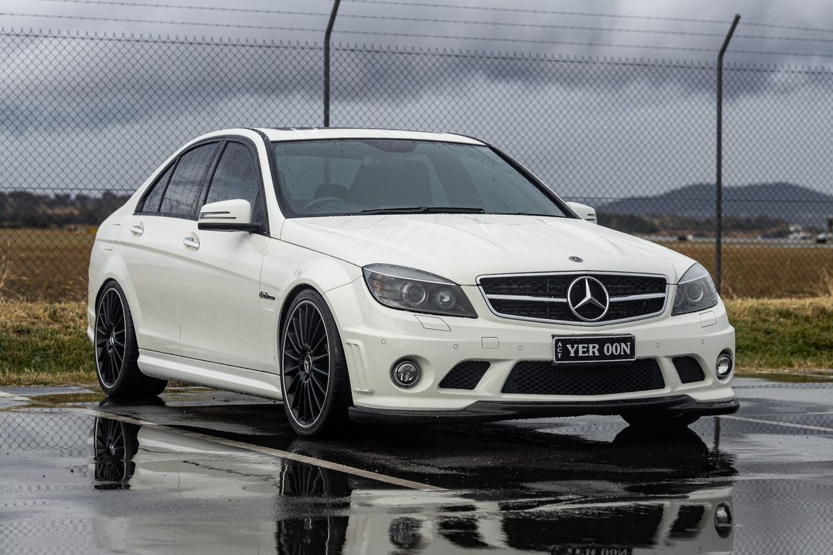 2011 Mercedes-Benz (W204) C63 AMG - Performance Pack Plus