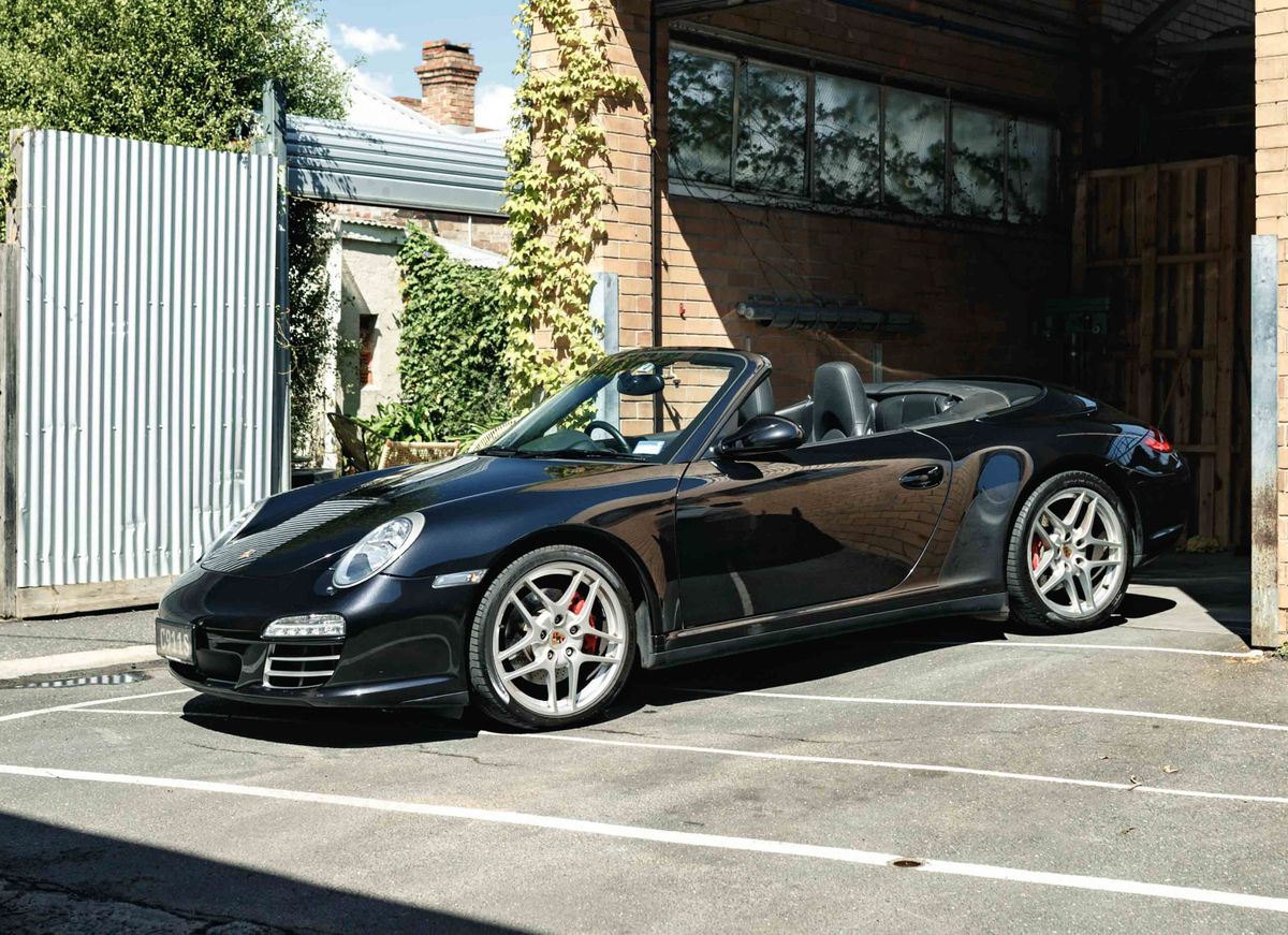 2010 Porsche 911 (997.2) Carrera 4S Cabriolet