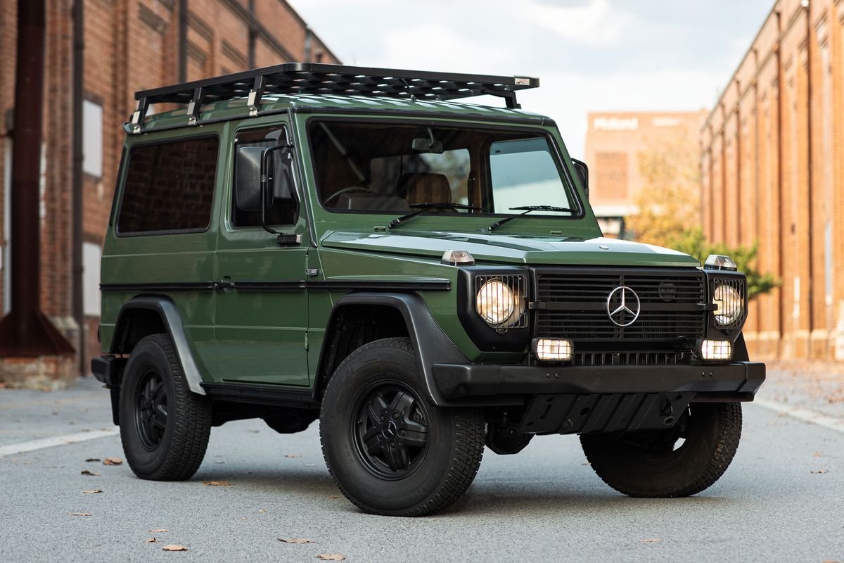 1988 MERCEDES-BENZ (W460) 300 GD SWB