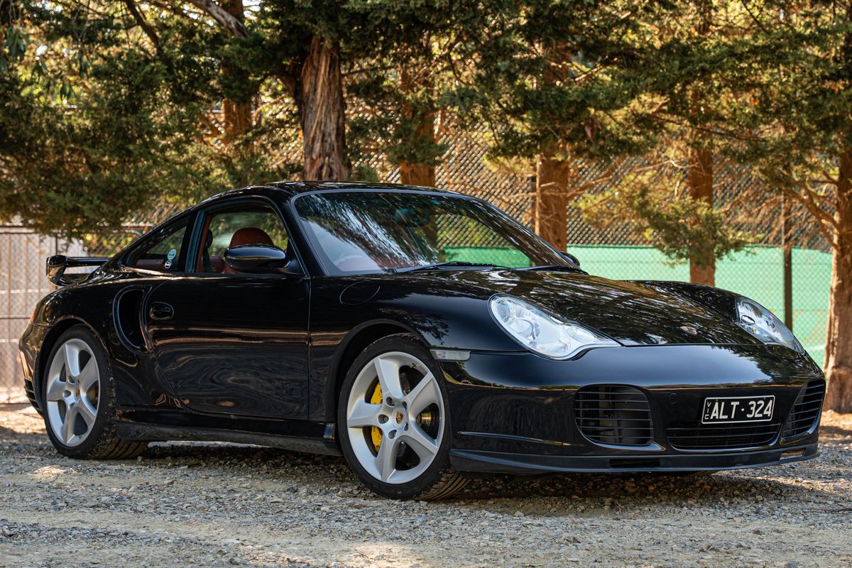 2005 Porsche 911 (996) Turbo S - 26,000 Km