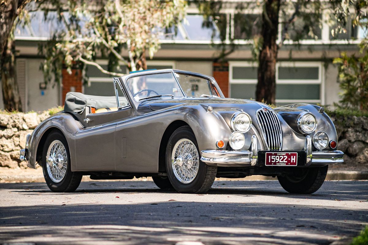 1955 Jaguar XK140 SE+C DHC