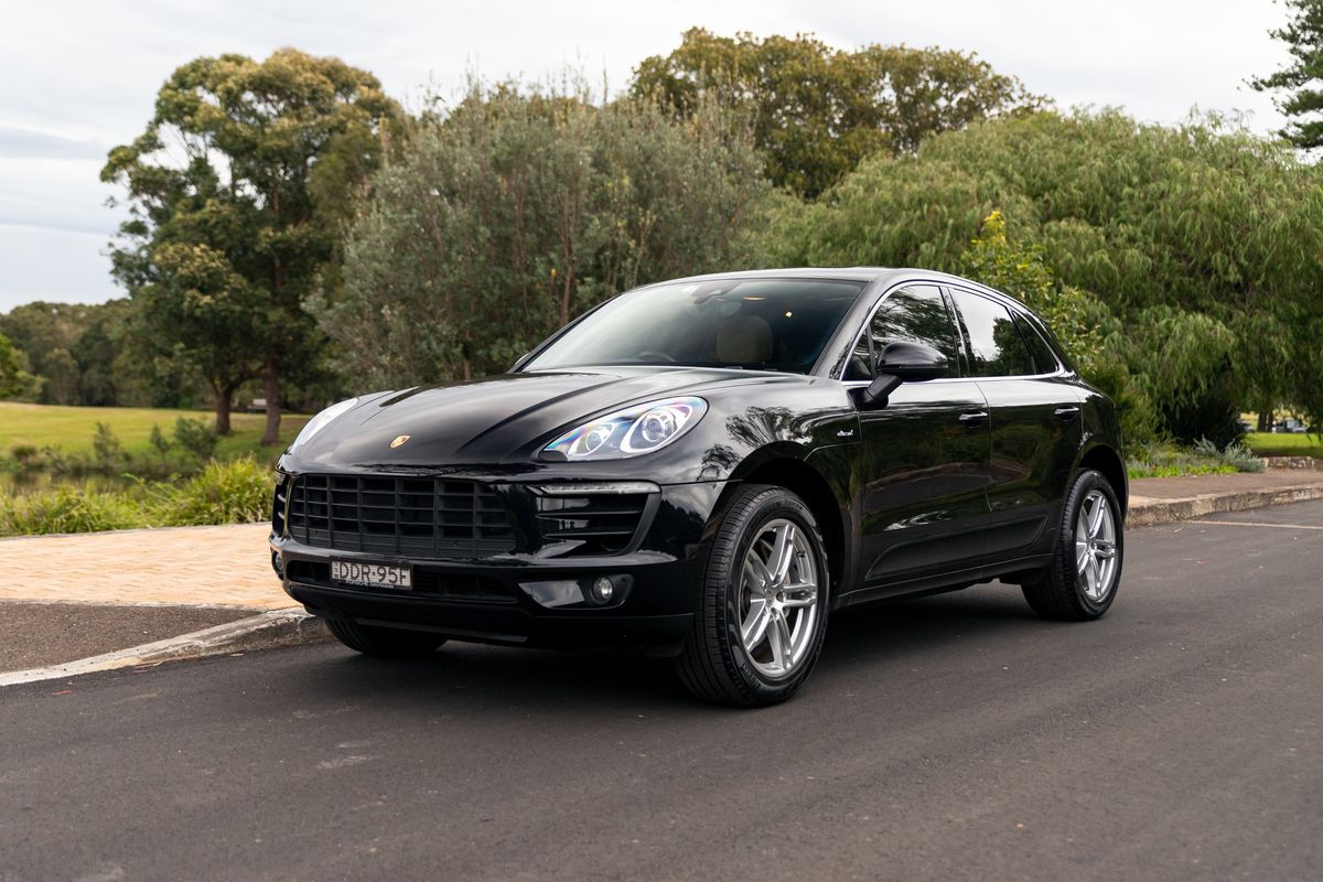 2016 PORSCHE MACAN S