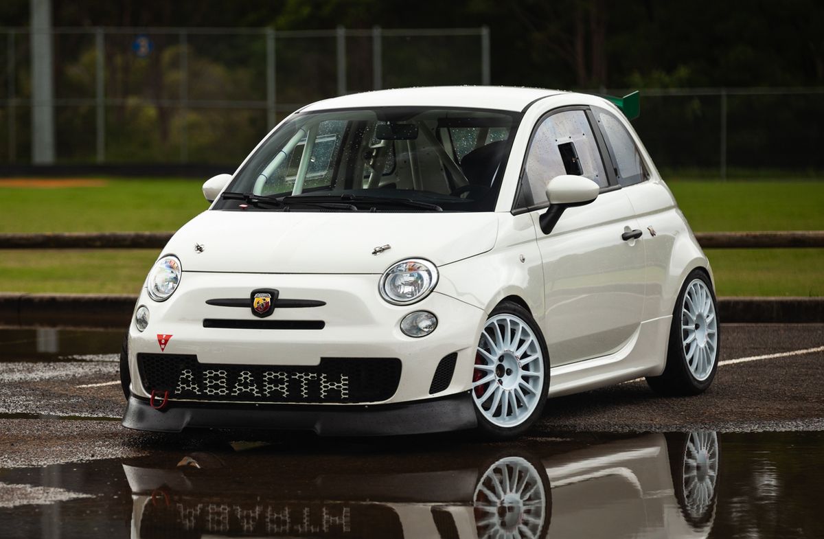 2013 ABARTH 695 ASSETTO CORSE EVO