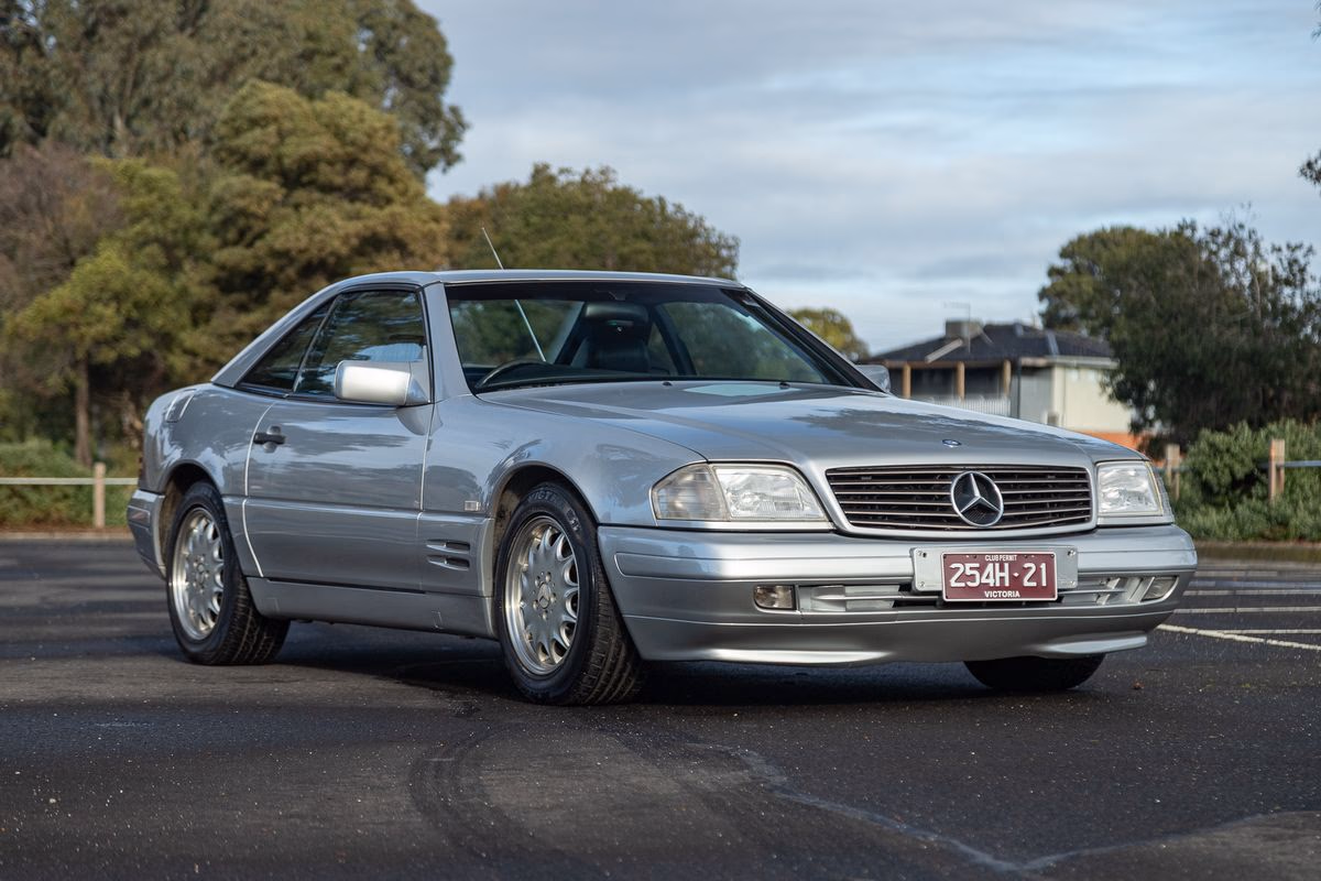 Mercedes-Benz SL-Class R129 SL280 cover