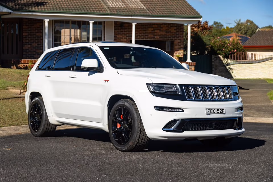 Jeep Grand Cherokee cover