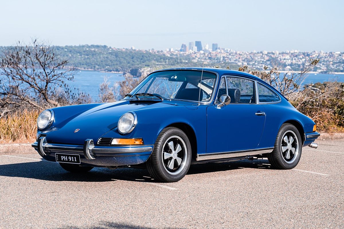 1973 PORSCHE 911 T