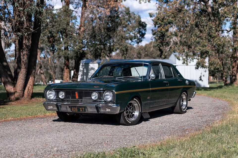 Ford Fairmont XT cover