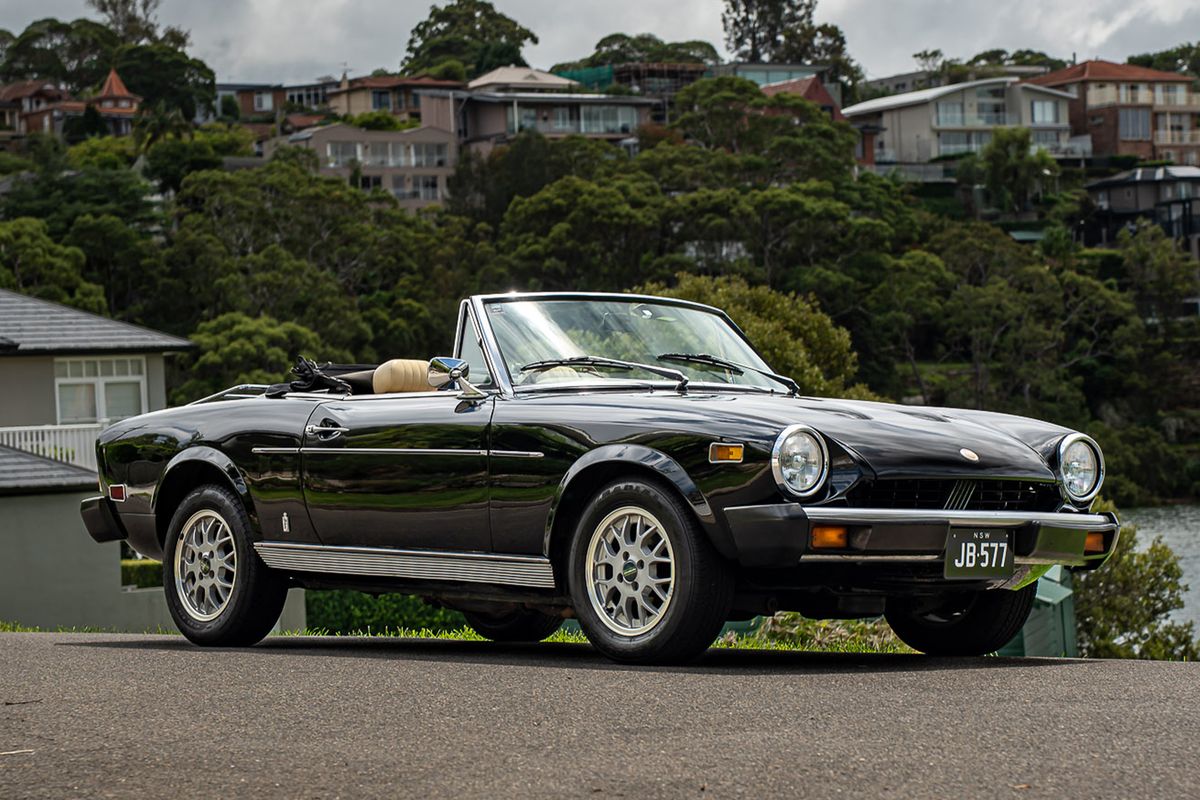 1977 Fiat 124 Spider
