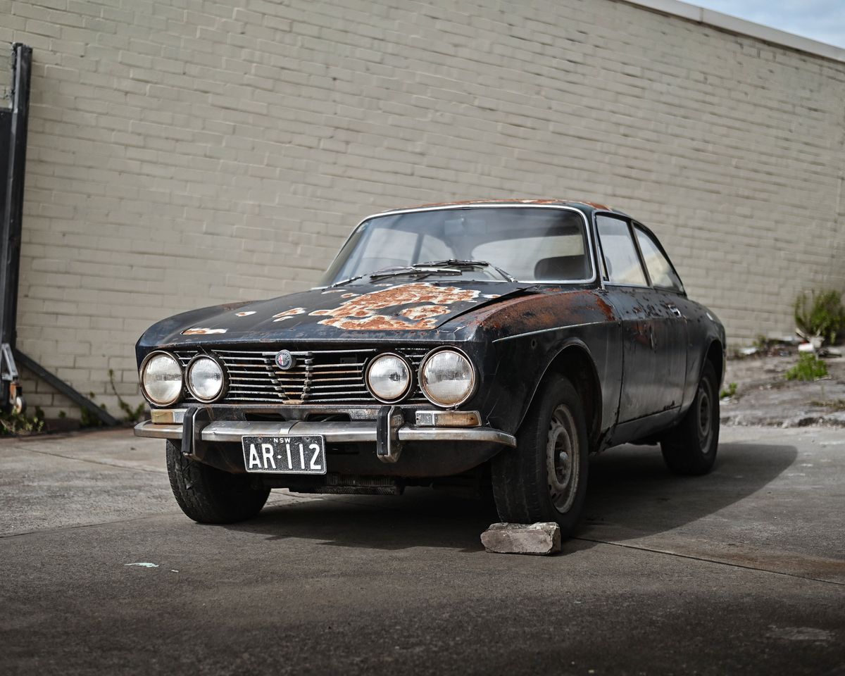 1974 ALFA ROMEO 2000 GTV - BARN FIND